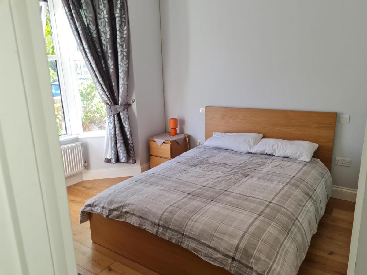 Daniari Guest Rooms Erith Номер фото